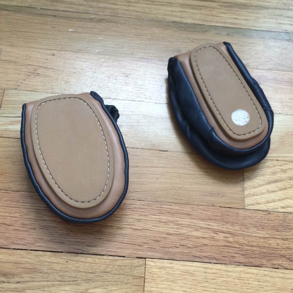Perfect travel GAP flats!